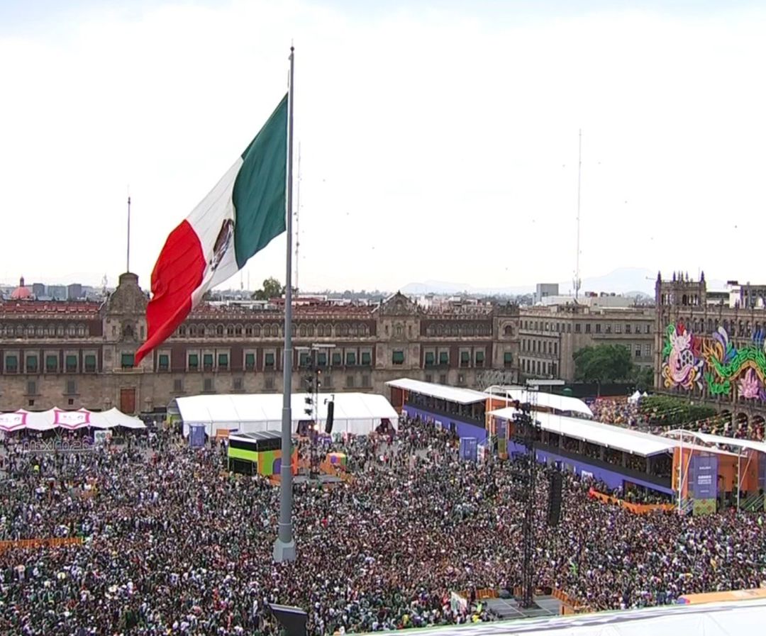 La plancha del Zócalo ha alcanzado su capacidad máxima. Foto: Especial